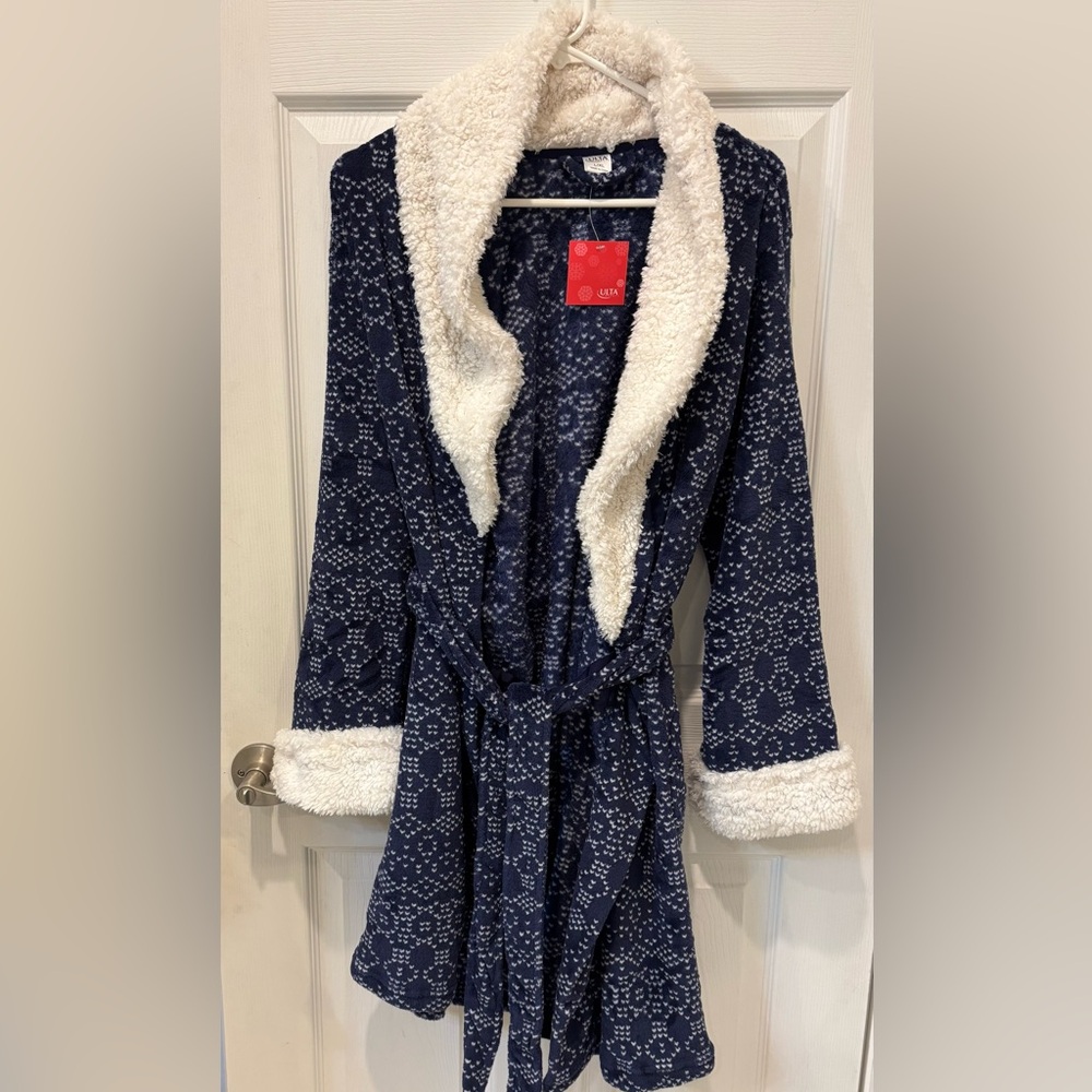 Ulta Beauty Blue‎ Robe